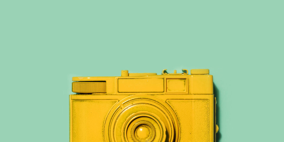 Digital cameras back in fashion after online revival