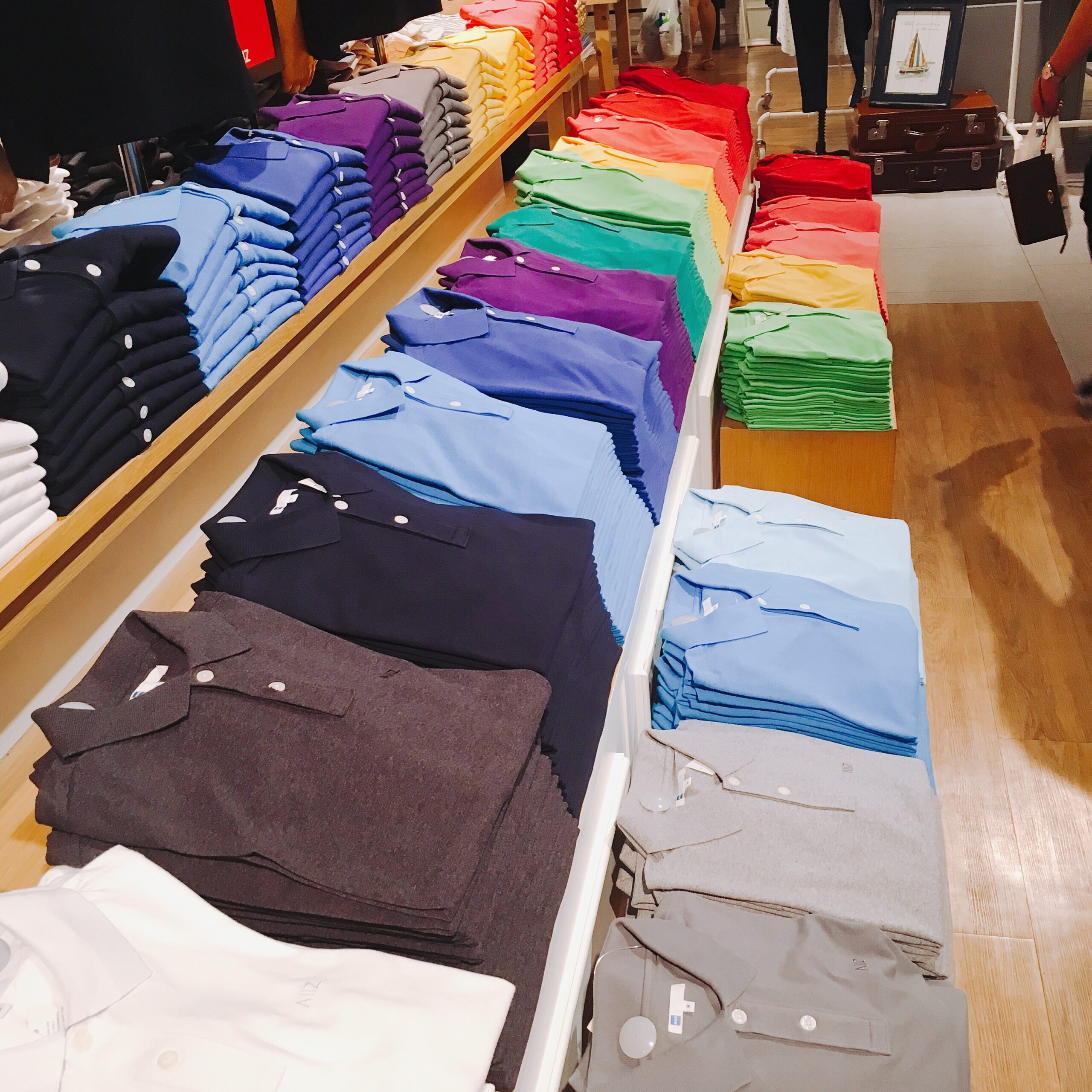 Uniqlo sales hit by shortage of winter clothes